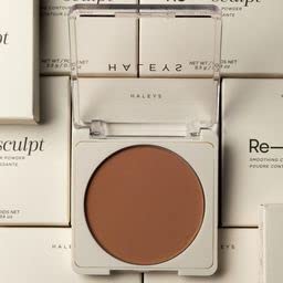HALEYS Re-sculpt Smoothing Contour Powder (Light) Lightweight, Non-Caking, Nourishing & Skin-Softening, Infused with Shea Butter & Chamomile Flower Water to Soothe Skin-Velvo Beauty