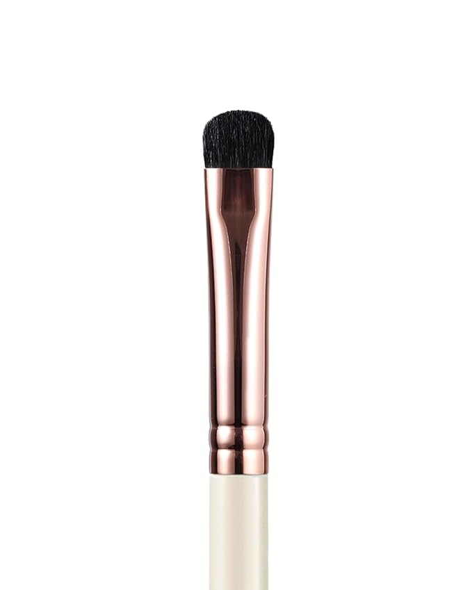 Small Smudge Brush, Professional Eyeshadow Brush for Smudging, Blending, Filling in, Premium Synthetic Bristles Tapered Eye Makeup Brush - Ivory-Velvo Beauty