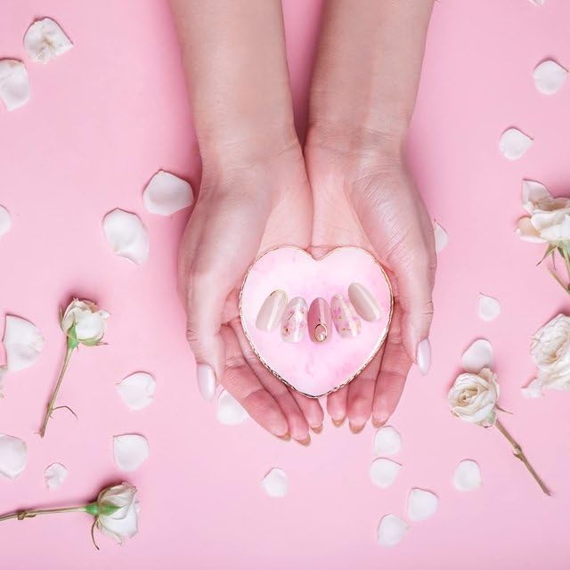 2Pcs Heart-Shaped Resin Nail Art Palette, Gold Edge Round Makeup Mixing Palette, Nail Polish Plate, Nail Art Display Board Makeup Plate Cosmetic Mixing Tools Makeup Palettes-Velvo Beauty