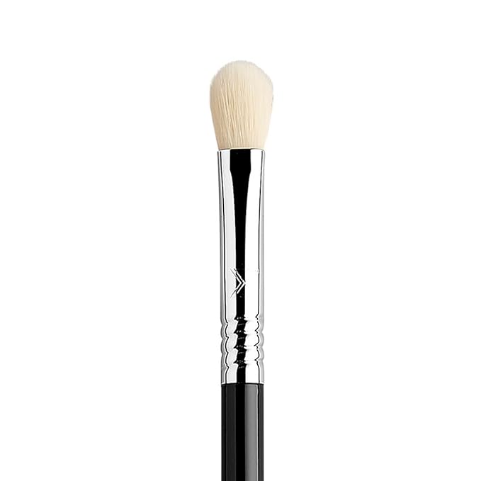 Sigma Beauty Professional E25 Eyeshadow Blending Brush – Professional Eyeshadow Brush for Seamless Eyeshadow Blending, Softens Dramatic Edges & Harsh Lines for a Well Blended Effect (1 Brush)-Velvo Beauty