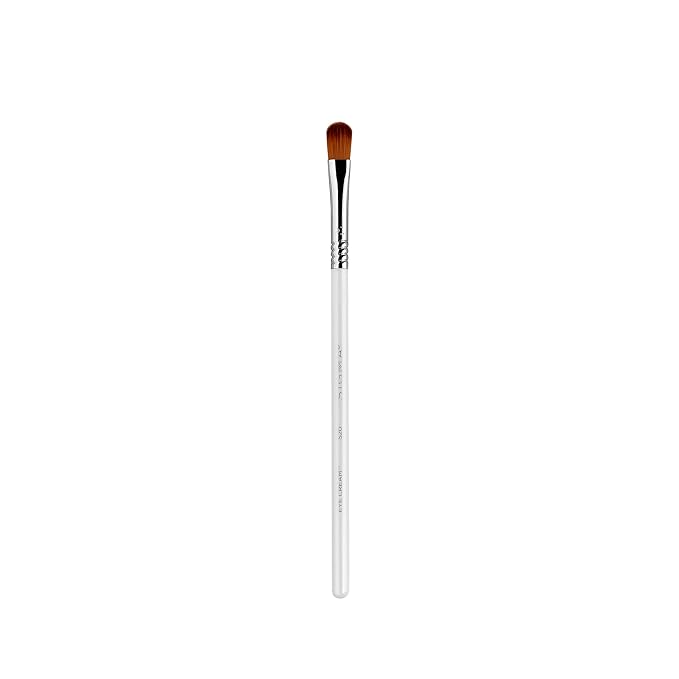 Sigma Beauty S20 Eye Cream Skincare Brush – Skincare Tool for Applying Skincare Products to Face and Skin, Gentle Eye Cream Brush Applicator for Eye Creams and Eye Makeup Primer (1 Pc)-Velvo Beauty