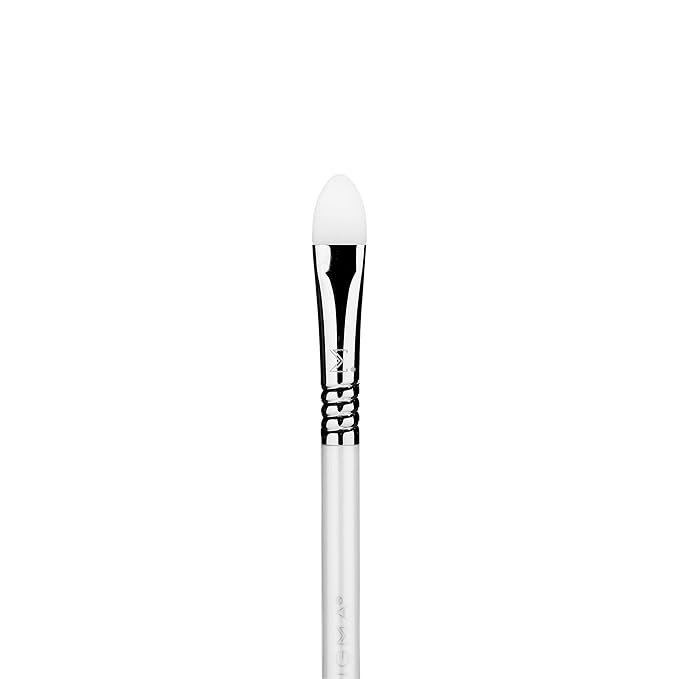 Sigma Beauty S02 Spatula Skincare Brush – Silicone Skincare Tool for Applying Skincare Products to Face and Skin, Face Mask Brush Applicator for Creams, Serums, and Masks (1 Pc)-Velvo Beauty