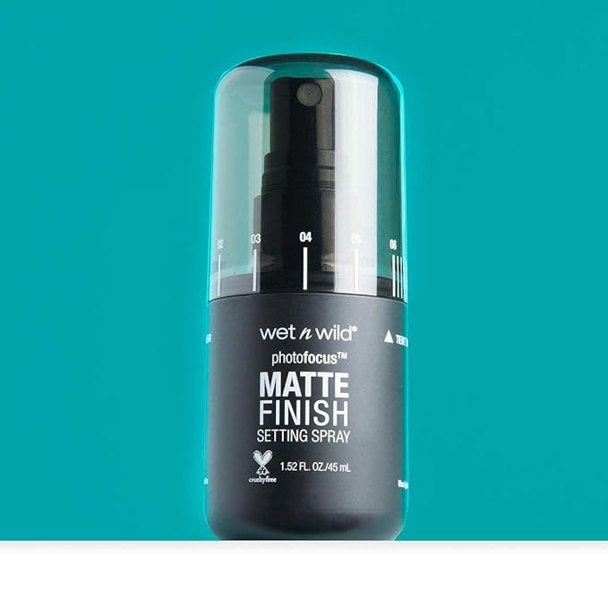 wet n wild Photo Focus Setting Mist, Up to 24HR Wear, Lightweight & Nourishing Aloe Formula Suitable for All Skin Types, Cruelty-Free & Vegan - Matte Appeal-Velvo Beauty