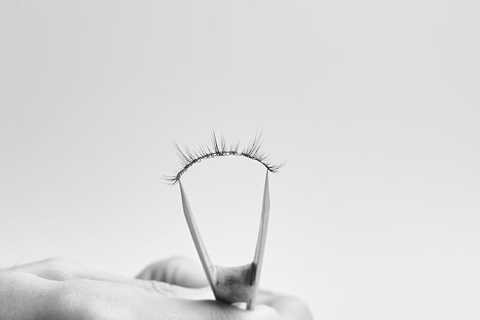 Natural Lashes Wispy Lashes Everyday Natural Look Flared Eyelashes False Eye Lashes Soft Fluffy Lashes False Eyelashes 7 Pairs D20-Velvo Beauty