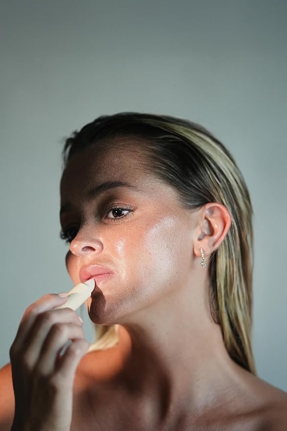 natura Ekos Cacau Lip Balm - Hydrated & Restored Lips - 48h Long-last Effect - Protects From External Aggressors - Vegan - Brazilian Beauty Secrets - Self Care - 0.12 oz (3.5g)-Velvo Beauty