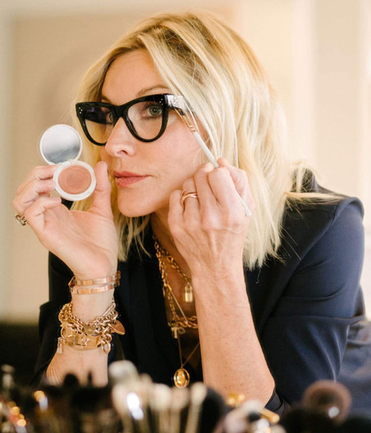 Jillian Dempsey Mini Fan Eye Makeup Brush: All in One Eyeshadow Makeup Brush: Multi-Functional Synthetic Vegan Eye Shadow Brush-Velvo Beauty
