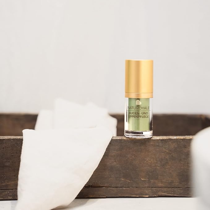 ANNEMARIE BÖRLIND – NATUROYALE Eye & Lip Cream – Natural Antioxidants, Vitamin C + E and Jojoba Oil for a Fresher, Smoother, and Tighter Skin – Step 5 of 5 – 0.5 oz.-Velvo Beauty
