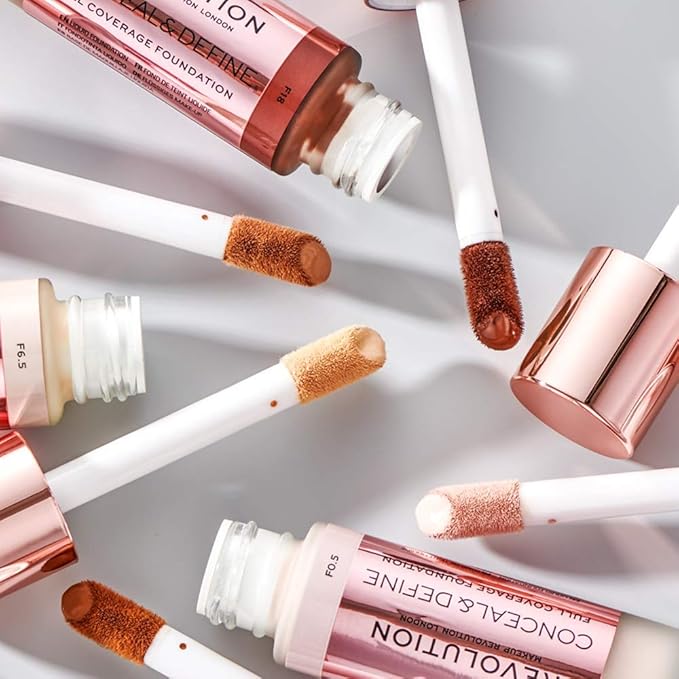 Makeup Revolution Conceal and Hydrate Concealer, Full Coverage & Matte Finish, C5 for Light Skin Tones, Vegan & Cruelty-Free, 0.7 Fl Oz-Velvo Beauty