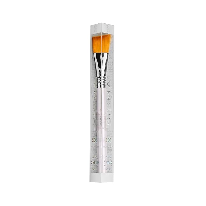 Sigma Beauty S05 Moisturizer Skincare Brush – Skincare Tool for Applying Skincare Products to Face and Skin, Face Moisturizer Brush for Creams and Lotions (1 Pc)-Velvo Beauty