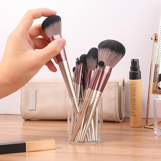 DUcare Makeup Brushes with Bag - 14Pcs Professional Synthetic Make Up Brushes Set for Blush Concealer Foundation Bronzer Powder Eyebrow Eyeshadow Blending Makeup Brush Set Mekaup bag, Rose Golden-Velvo Beauty