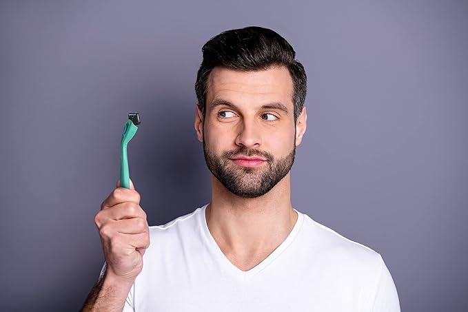 Preserve Shave 5 Five Blade Refillable Razor, Made from Recycled Materials, Poppy Red-Velvo Beauty