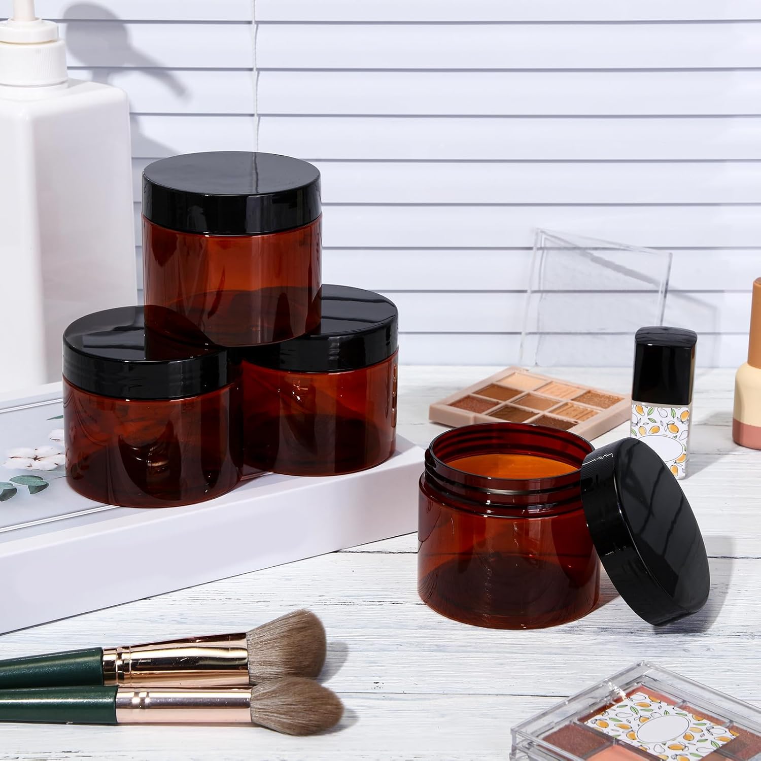 SATINIOR 100 Pcs Plastic Jars with Lids Small Containers Lids Wide Mouth Small Plastic Containers for Lotion Cream Rhinestones Body Butters Travel Storage(6 oz, Amber)-Velvo Beauty