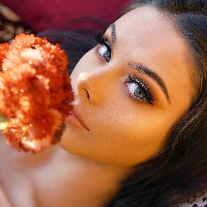 24 Eyeshadow Palette - Festive Luxury Vibrant Bold Full-Color Pigment Long Lasting Matte Shimmer Eye shadow Palette (Abu Dhabi)-Velvo Beauty