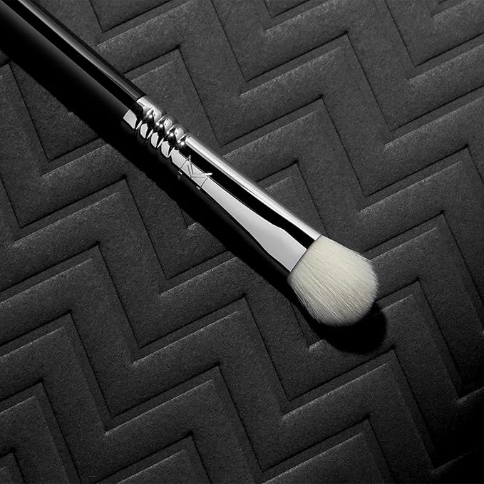 Sigma Beauty Professional E28 Detail Buffer Brush – Professional Eyeshadow Brush for Seamless Cream or Liquid Eyeshadow Blending, Packing on Metallic Shades & Highlighting the Brow Bone (1 Brush)-Velvo Beauty