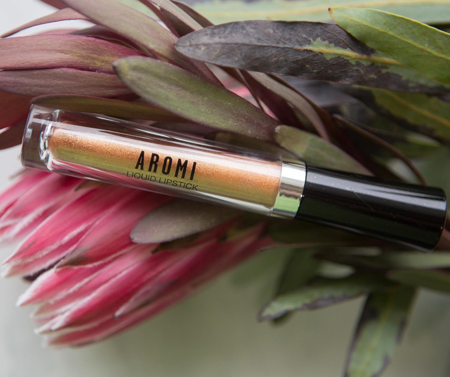 Aromi Gold Digger Metallic Liquid Lipstick, Bronze Yellow Lip Color with Shimmery Finish, Long-lasting Makeup, Handmade (Gold Digger)-Velvo Beauty