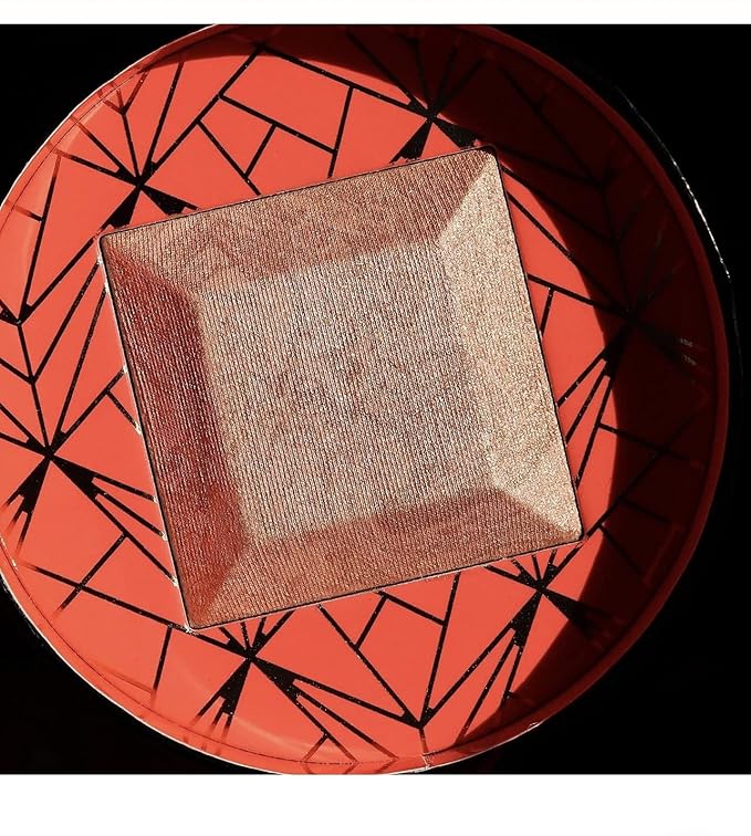 Juvia's Place Highlighter Heroine Glow II - Highlighter Powder, Baked Highlighter, Shimmer Highlighter Makeup, Long-Wearing & Illuminating Cheek Highlighter - Suitable for all skin tones-Velvo Beauty