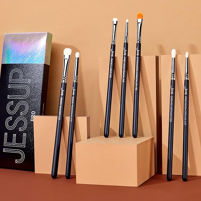 Jessup Eyeshadow Brush Set 7pcs Fluffy Eye Makeup Brushes for Eye Shadow Blending Shader Crease Concealer Black T334-Velvo Beauty