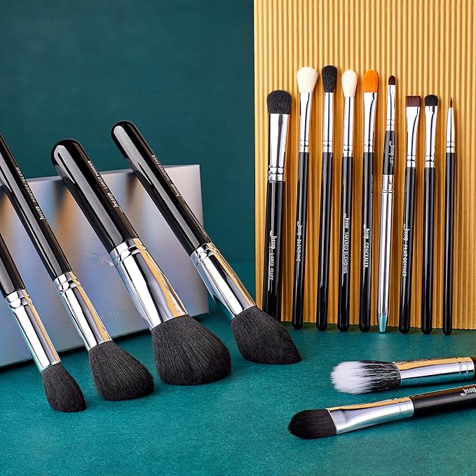 Jessup Makeup Brushes 15 Pcs Makeup Brush Set Beauty Cosmetics Make Up Powder Concealer Eyeshadow Eyeliner Blending Lip Brush Tools (Black/Silver) T092-Velvo Beauty