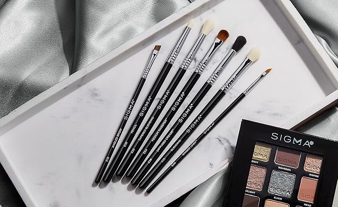 Sigma Beauty E38 Diffused Crease Brush - Blending Brush For Corner Eyelids - Eyeshadow Application and Fluffy Blending Brush - Apply Pigment and Blend Harsh Lines-Velvo Beauty
