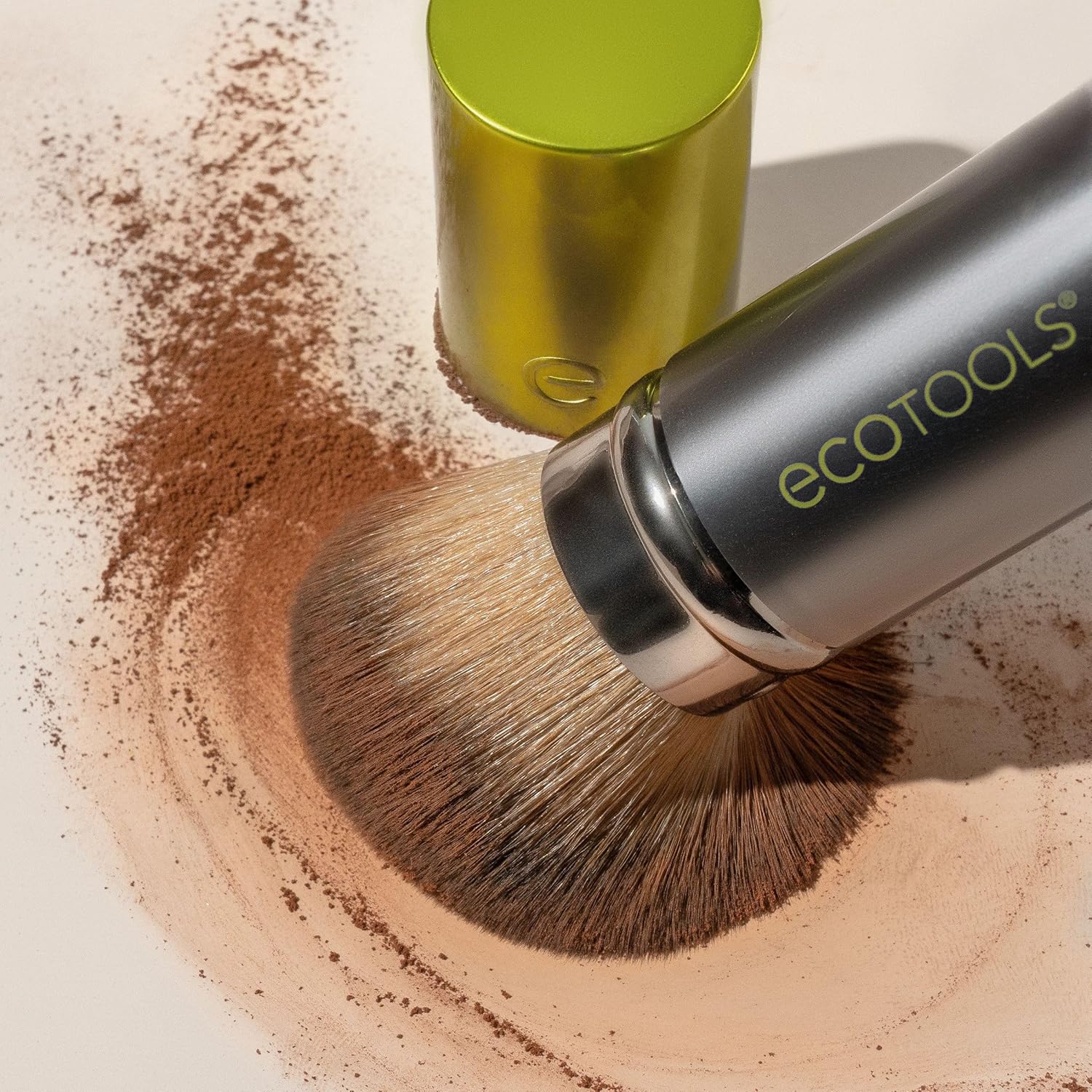 EcoTools Retractable Face Makeup Brush, Kabuki Brush for Foundation, Blush, Bronzer, & Powder, Travel Friendly & Perfect for On The Go, Eco Friendly, Synthetic & Cruelty Free Bristles, 1 Count-Velvo Beauty