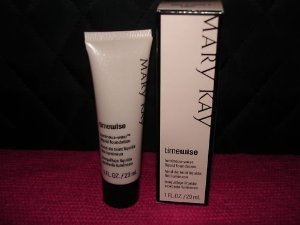 Mary Kay Timewise Luminous Wear Ivory 3 Normal to Dry Ski Boxed Retail $ 20-Velvo Beauty