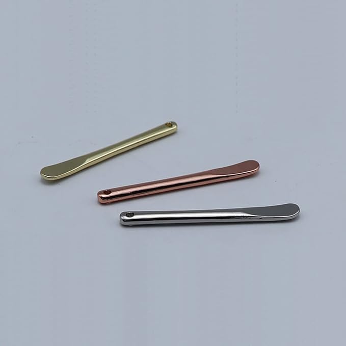 3 Pieces Zinc Alloy Makeup Spatula Eye Cream Spoon Beauty Scoop Mini Spoon Makeup Beauty Spoons Mini Cosmetic Skincare Spatula for Cream Lotions, Cylindrical Handle Type, Golden, Silver, Rose-Gold-Velvo Beauty
