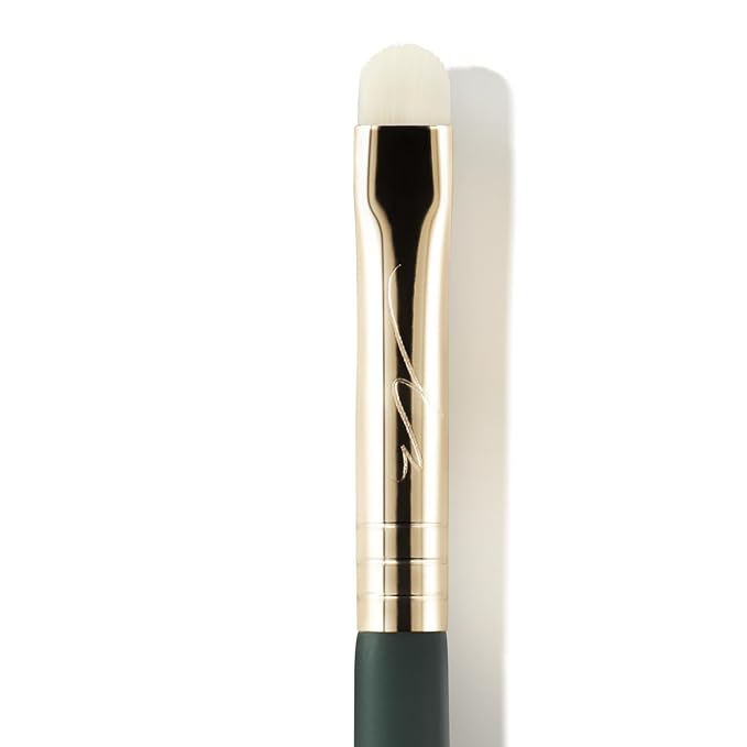 [SOO ADOR] okhee Eyeline Smudge Brush NUN 06 - Perfect for Creating Smoky Eyes and Diffused Eyeliner | Designed by K-Pop Makeup Artist Seo Ok | Makeup Brush Eye Brush-Velvo Beauty