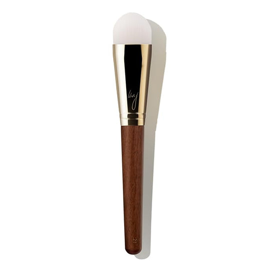 [SOO ADOR] BY MAENG #21 Foundation Brush - Lightweight and Skin-Friendly Tool for Flawless Base Makeup | Created by K-Pop Makeup Artist Maeng | Makeup Brush Base Brush-Velvo Beauty