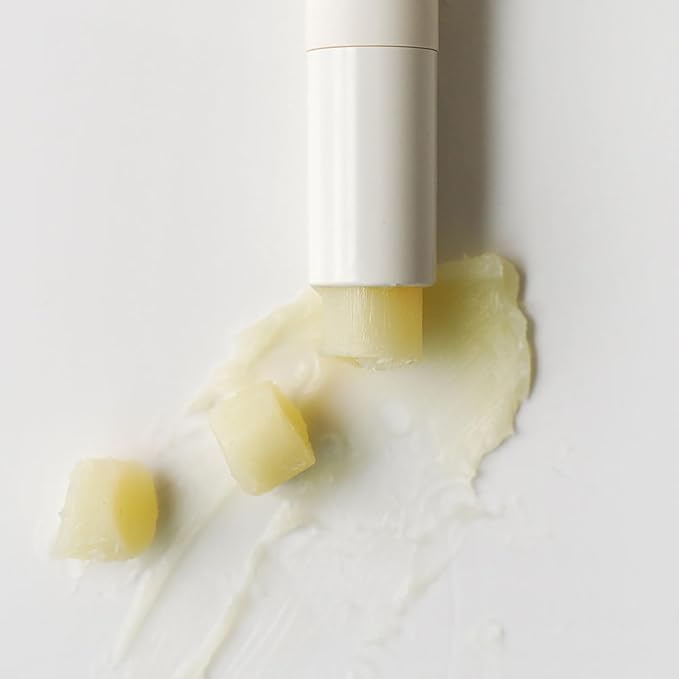 sioris 100% natural organic lip butter,More than lip balm,Hizikia extract gently exfoliates lips,Perilla Seed Oil and Macadmia oil nourish chapped lips-Velvo Beauty