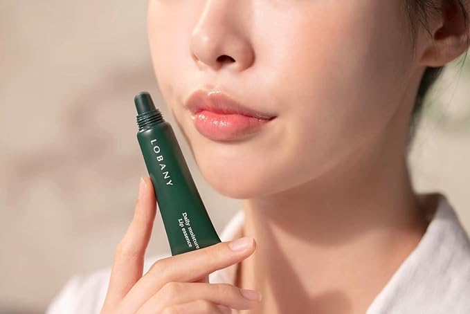 Daily Moisture Lip Essence Lip balm lip gloss Nourishing Soothing Lip Moisturizer for Dry Cracked Lips-Velvo Beauty