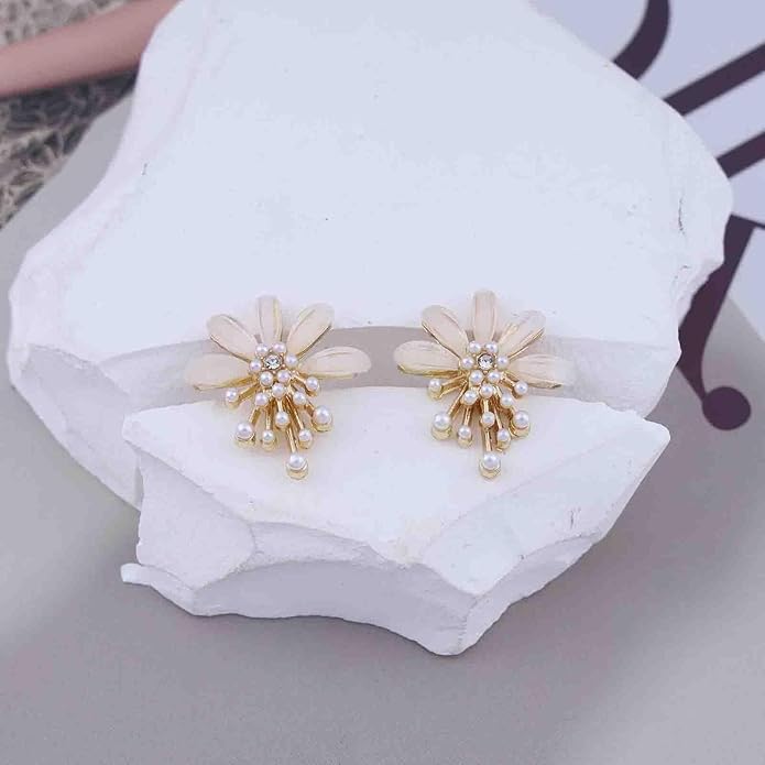 Vintage Flower Pearl Earrings Tiny Pearl Drop Earrings Enamel Flower Stud Earrings Gold Cluster Pearl Earrings Jewelry for Women-Velvo Beauty