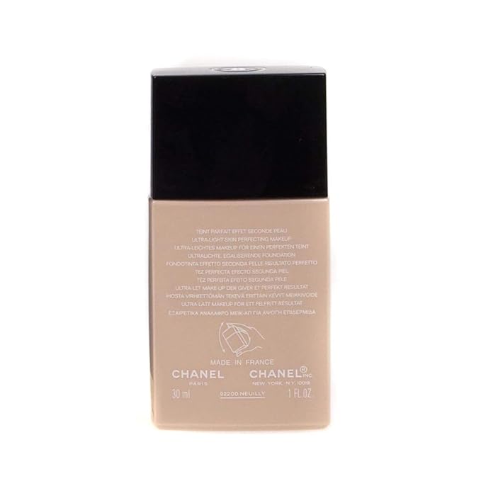 Chanel Vitalumiere Aqua Ultra Light Skin Perfecting Makeup SPF 15-30 ml, No.40 Beige-Velvo Beauty