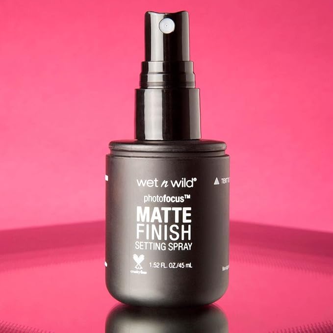 wet n wild Photo Focus Setting Mist, Up to 24HR Wear, Lightweight & Nourishing Aloe Formula Suitable for All Skin Types, Cruelty-Free & Vegan - Matte Appeal-Velvo Beauty