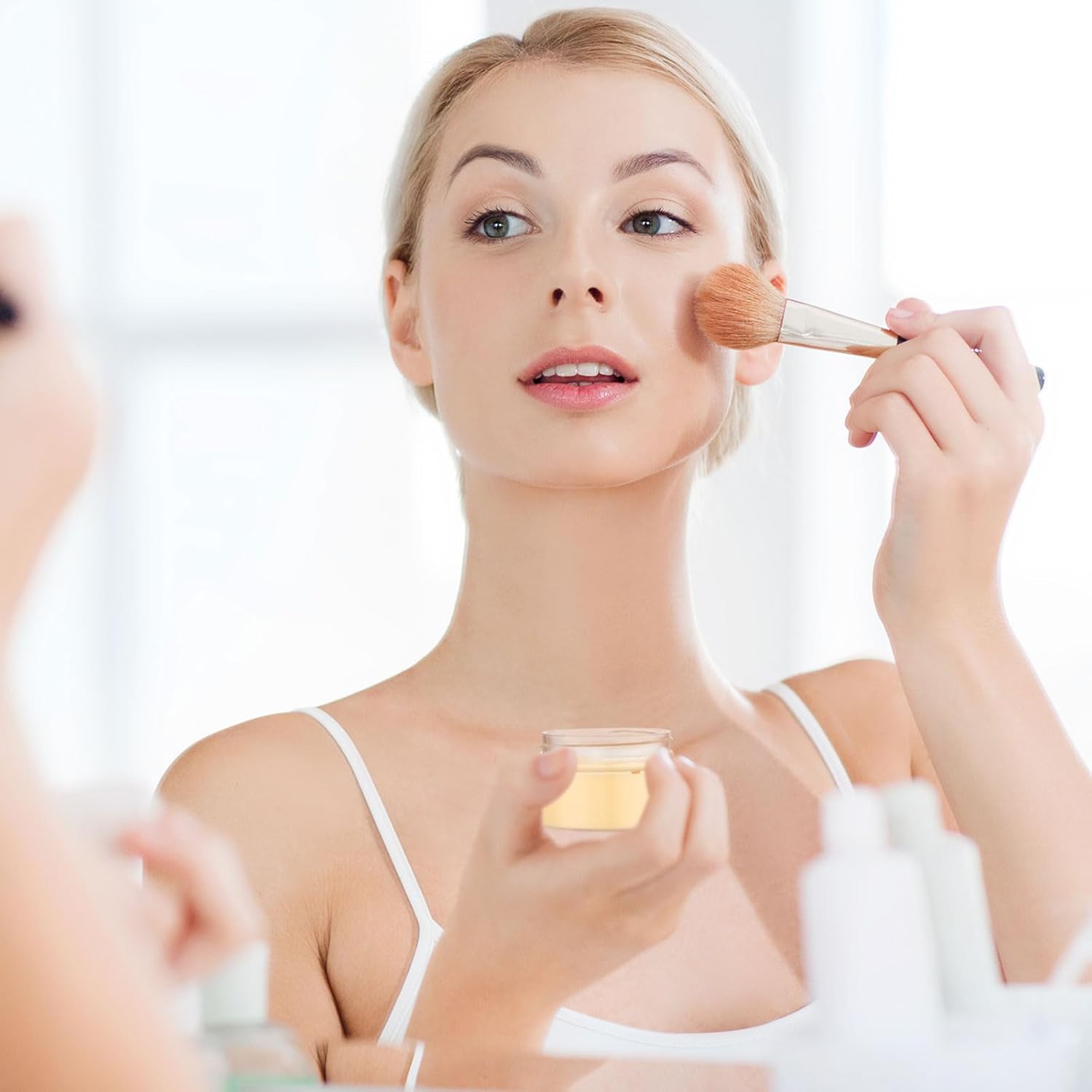 SATINIOR 100 Pcs Plastic Jars with Lids Small Containers Lids Wide Mouth Small Plastic Containers for Lotion Cream Rhinestones Body Butters Travel Storage(4 oz,Gold)-Velvo Beauty