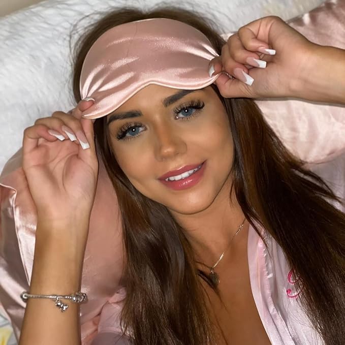 SMUG Satin Sleep Mask & Eye Mask | Travel Sleep Masks for Women & Men | Soft Sleeping Eye Mask to Nourish Skin & Reduce Dark Circles | Eye Sleep Mask Shades to Block Out Light | Pink-Velvo Beauty