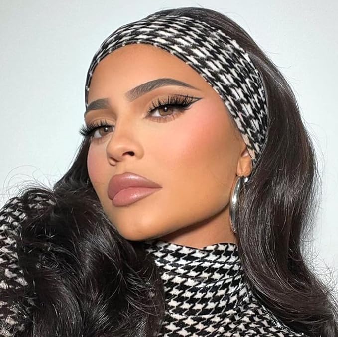 Fox Eye Lashes Wispy Faux Mink Lashes Volume Fairy Cat Eye Lashes That Look Like Extensions Spiky Fake Eyelashes Natural Look-Velvo Beauty