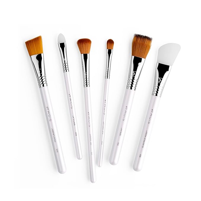 Sigma Beauty S01 Clay/Mud Mask Skincare Brush – Silicone Skincare Tool for Applying Skincare Products to Face and Skin, Face Mask Brush Applicator for Mud and Clay Masks (1 Pc)-Velvo Beauty
