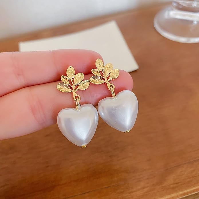 Vintage Pearl Heart Drop Earrings Gold Leaf Pearl Earrings White Pearl Heart Earrings Bridal Pearl Stud Earrings Jewelry for Women-Velvo Beauty
