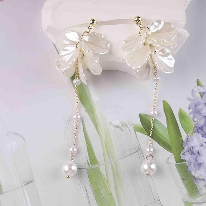 Vintage Pearl Flower Drop Earrings Long Pearl Chain Earrings Gold Pearl Tassel Earrings White Flower Dangle Earrings Jewelry for Women-Velvo Beauty