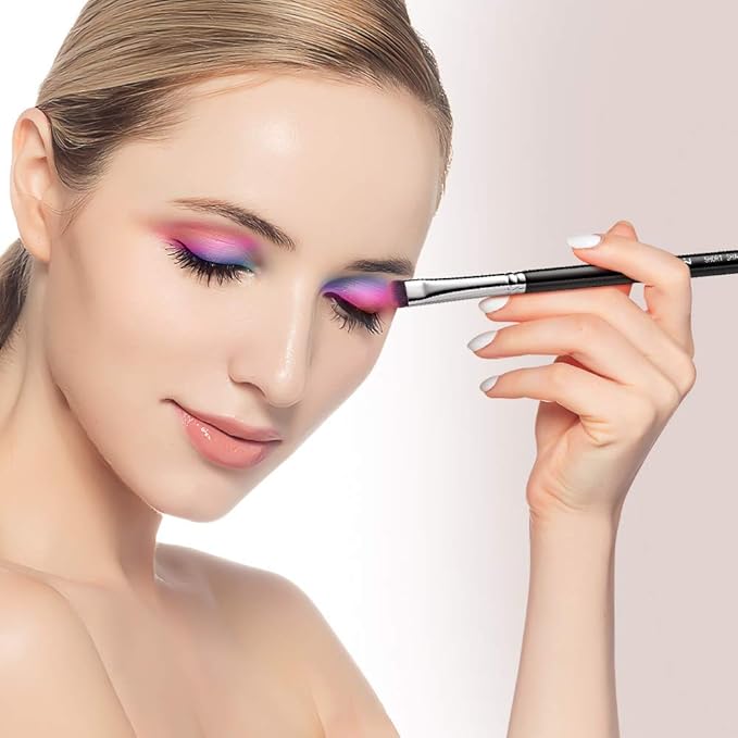 Eyeshadow Smudge Brush, EIGSHOW Short Shader Precision Makeup Brush High-End for Creasing & Cat Eye Makeup, Premium Quality, Cruelty-Free (E806)-Velvo Beauty