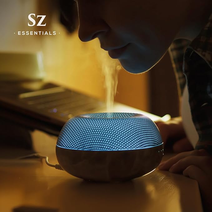 Blue Lotus Essential Oil 100% Pure, Undiluted Oil - Extracted from Nymphaea Caerulea - Rich & Sweet Scent with Fruity Overtones - Therapeutic Grade & Vegan - 0.17oz (5ml)-Velvo Beauty