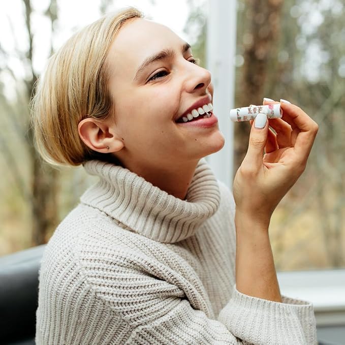 OLYCRAFT 100Pcs Self-Adhesive Lip Balm Tag Stickers 1.7x2.1 inch Waterproof Adhesive Label with Flower Patterns Rectangle Lipstick Tag Sticker for Lip Balm Container Tubes Lipstick Wrapping Decoration-Velvo Beauty