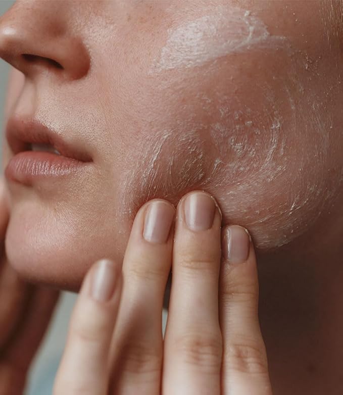 Aesop Purifying Facial Exfoliant Paste | Refresh, Cleanse, Soften Skin | Cream Based Cleanser Enhanced With Fine Quartz, Rosemary Leaf, Lactic Acid | 2.6oz / 75mL-Velvo Beauty