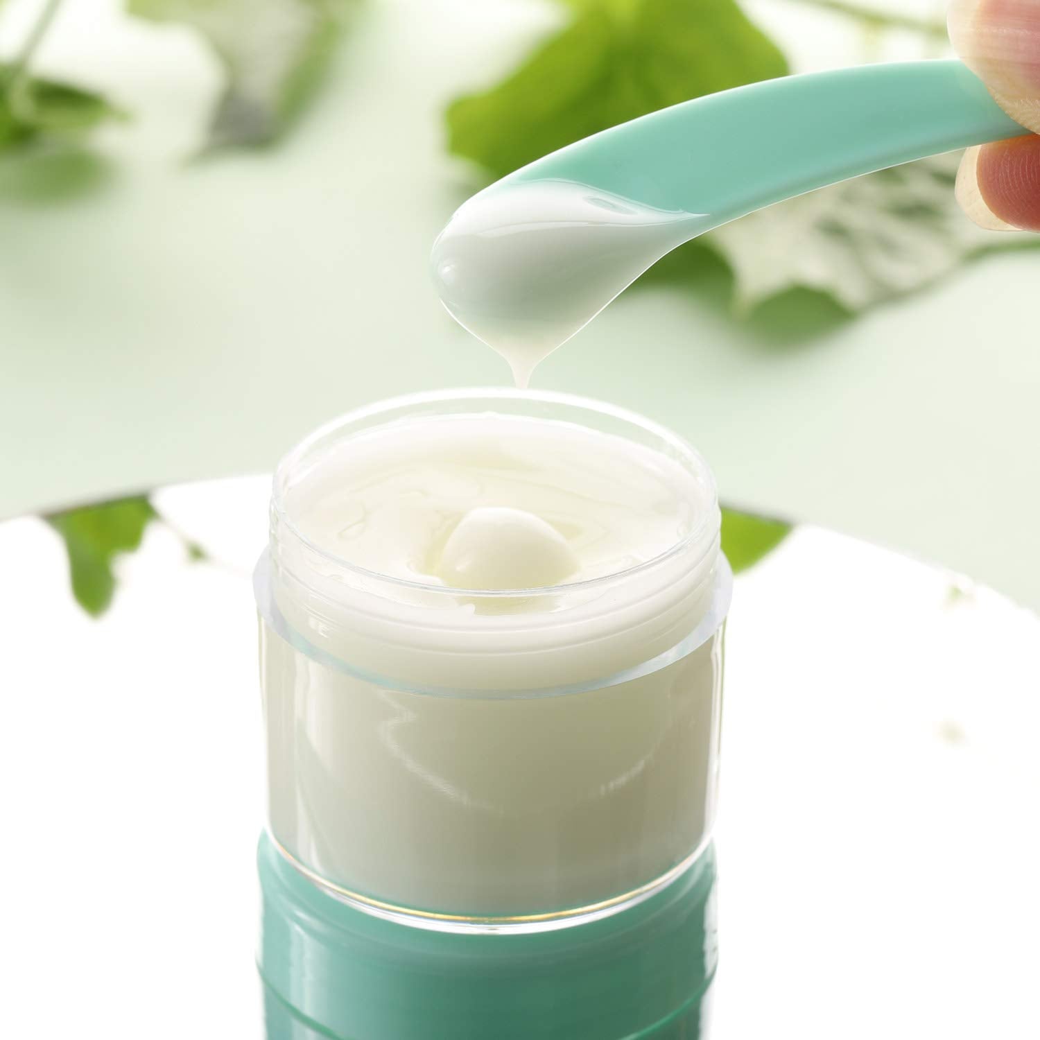 Refillable Cosmetic Sample Jars - 100 Pack 20g (0.7oz) Green Small Travel Containers with Lids + 10 Mini Makeup Spatulas - BPA Free-Velvo Beauty