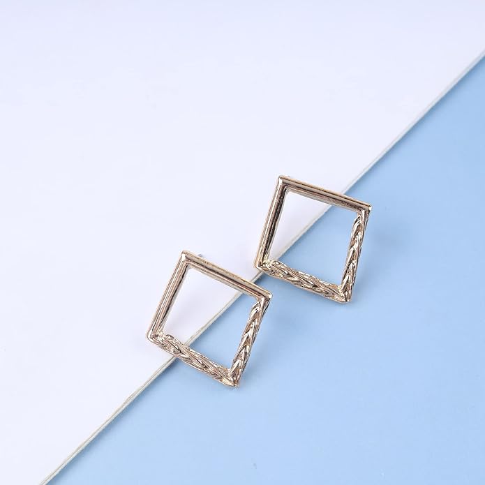 Vintage Hammered Square Drop Earrings Gold Hollow Square Earrings Metal Square Stud Earrings Minimalist Geometric Square Earrings Jewelry for Women-Velvo Beauty
