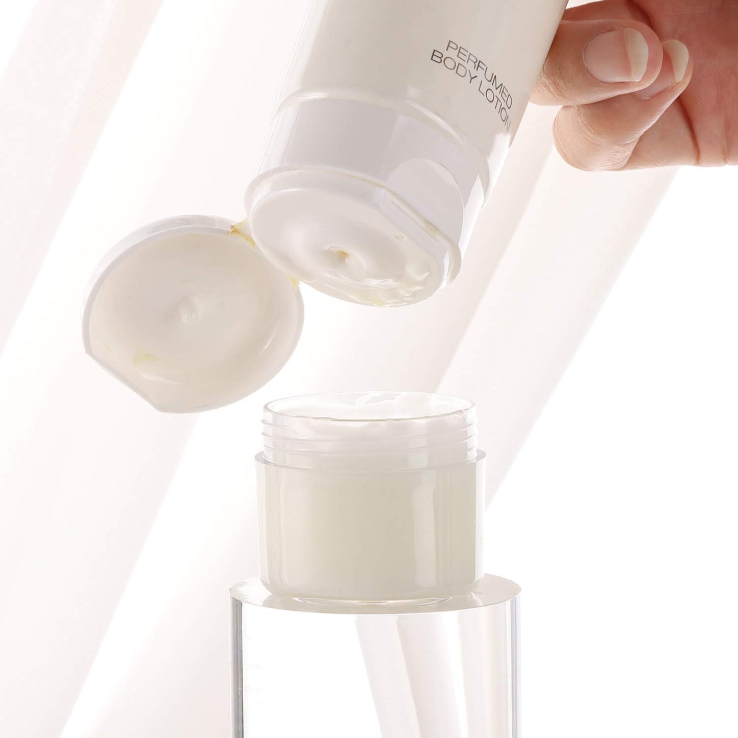 Refillable Cosmetic Sample Jars - 100 Pack 20g (0.7oz) Black Small Travel Containers with Lids + 10 Mini Makeup Spatulas - BPA Free-Velvo Beauty