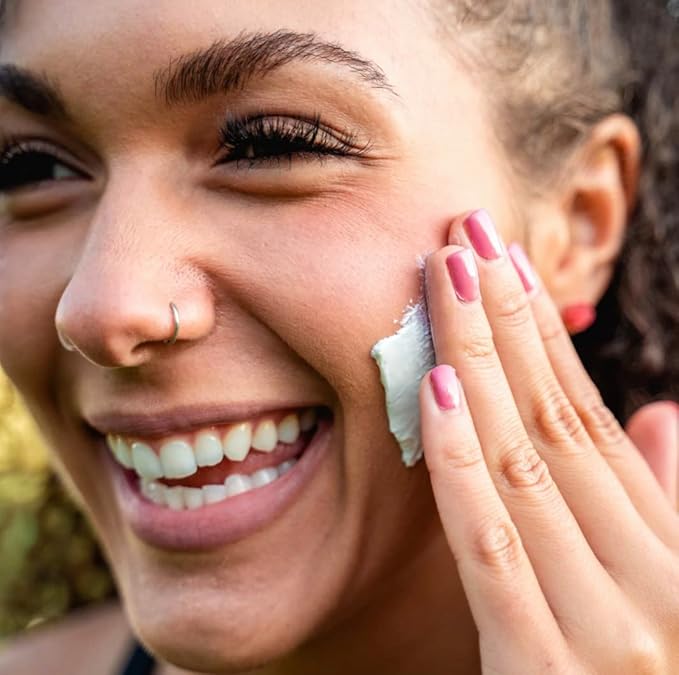 Trilipiderm Rehydration Night Créme .5oz + Protective Day Créme Broad Spectrum SPF 30 .5oz Travel/Trial Size Transformative, moisture-rich crème with hyaluronic acid and Retinol-Velvo Beauty