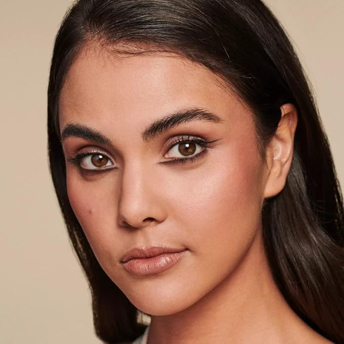 Catrice | Shake Fix Glow Spray | Sets Makeup and Hydrates Skin | Made With Cactus Blossom and Pineapple Extract | Oil Free, Paraben Free, Gluten Free | Vegan & Cruelty Free-Velvo Beauty