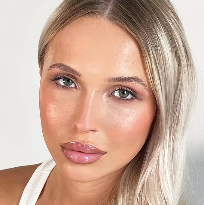 Kevyn Aucoin the Lighting Stick, soft light (fair to light skin tones): Makeup complexion enhancer. Reflects light, brightens angles. Made in Italy.-Velvo Beauty