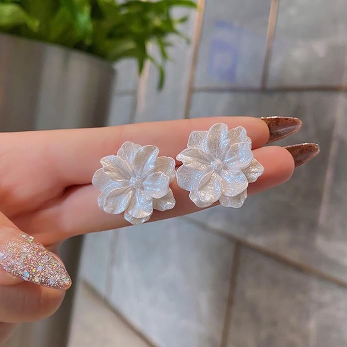 Unique Large White Flower Earrings Studs Vintage Acrylic Floral Petal Earrings Statement French Camellia Flower Earrings Studs Bridal Wedding Prom Earrings Jewelry for Women-Velvo Beauty
